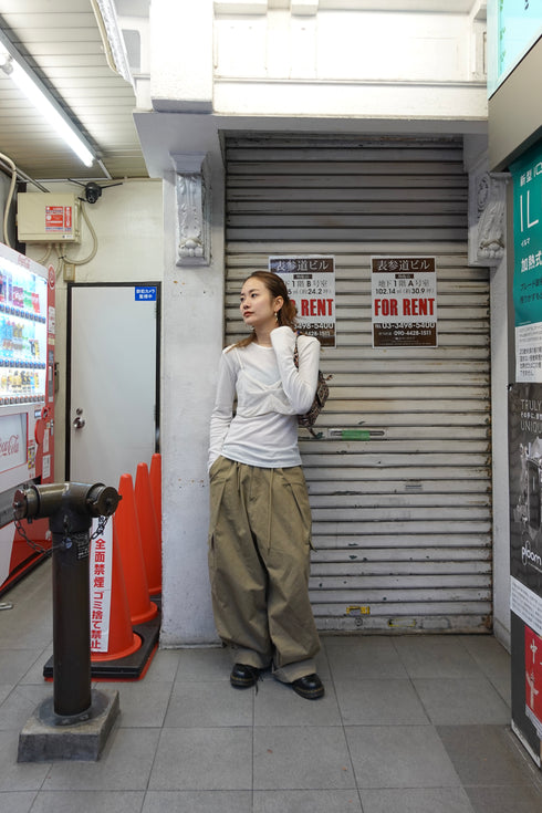 ベロアビスチェ